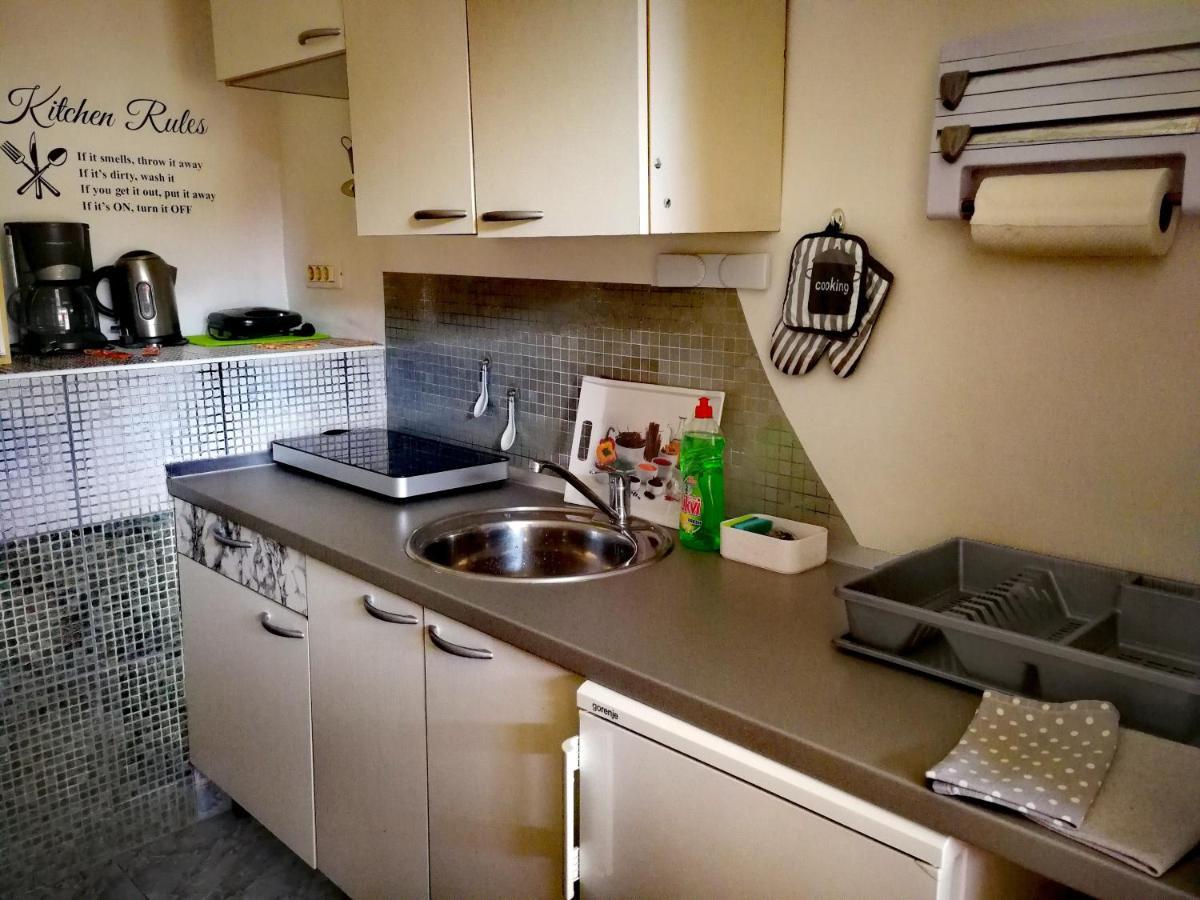 Apartments Anita Crikvenica Luaran gambar