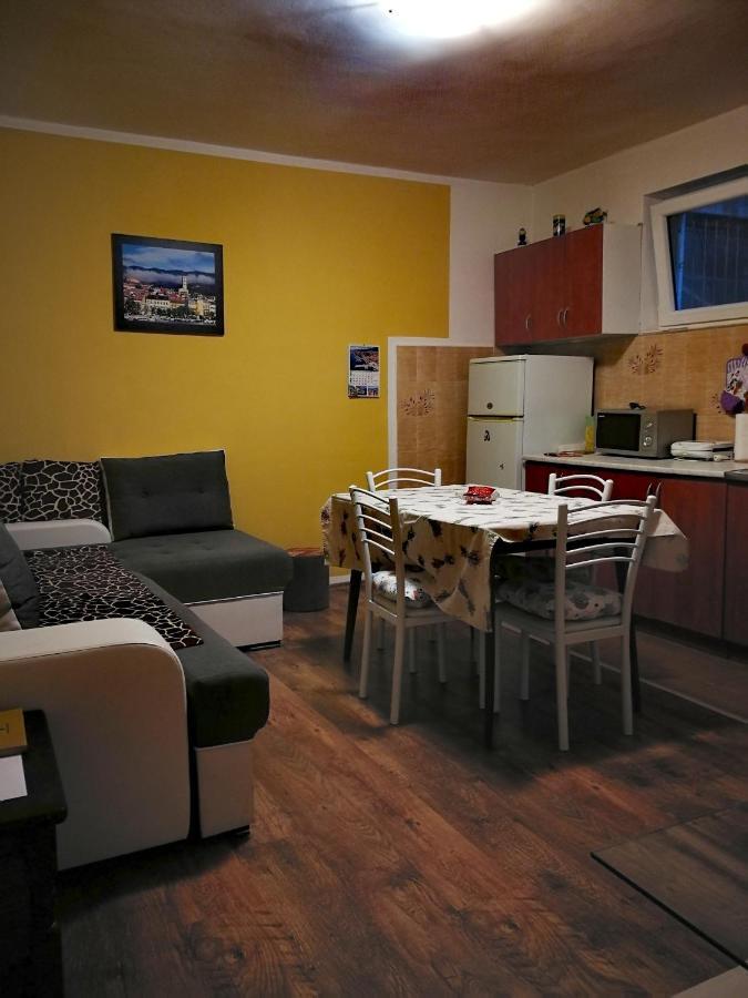 Apartments Anita Crikvenica Luaran gambar